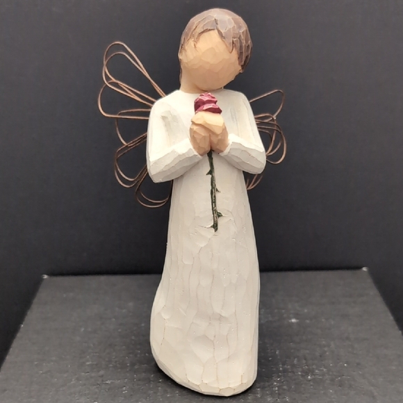 Willow Tree 2002 Loving Angel Figurine. - Picture 1 of 8
